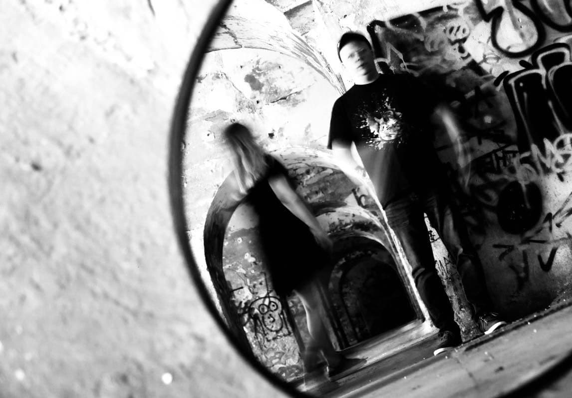 Trip-hopowe BURN wydało dziś debiutanckie "Chopped & Shattered"