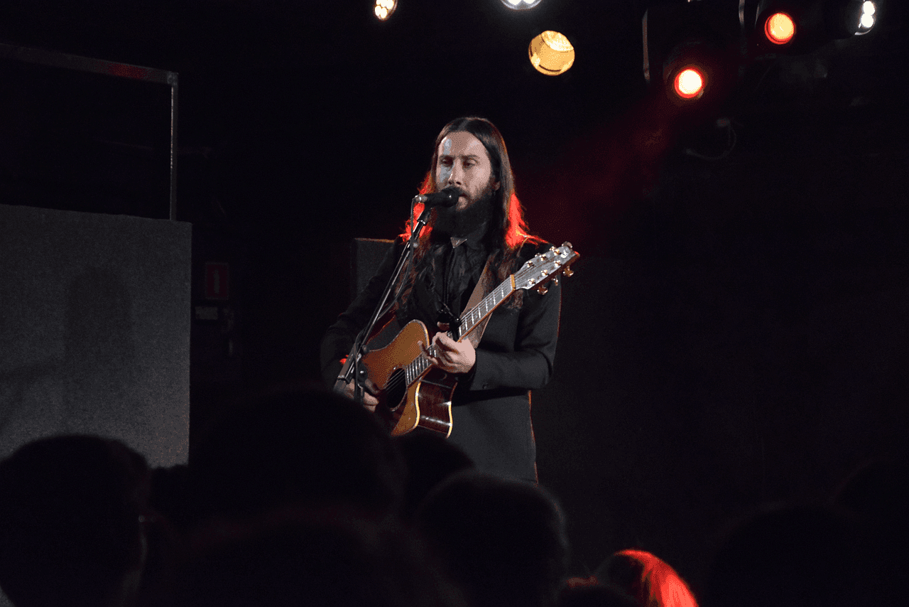 Głosy, które łączą folk, rock i emocje na koncertach w Warszawie oraz Krakowie