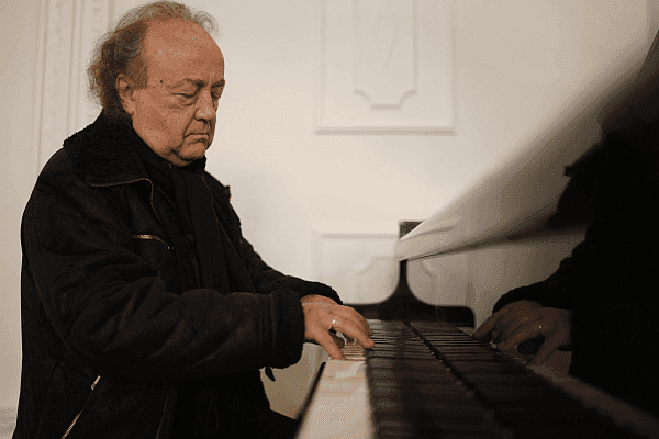 Józef Skrzek wyda "Non Omnis Moriar"