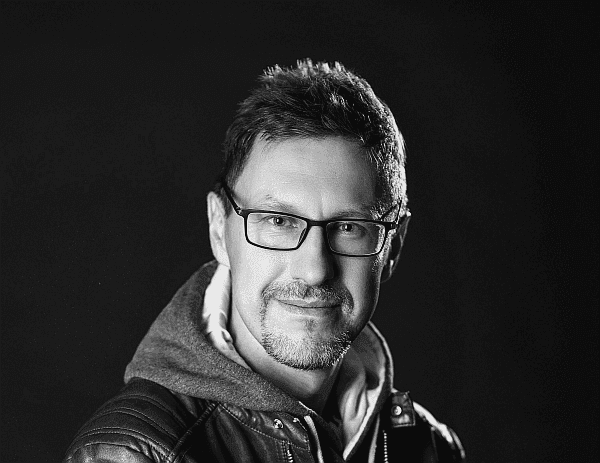 Rzeszowski elektroniczny Mindheal wydał "Sounds of Dystopia"