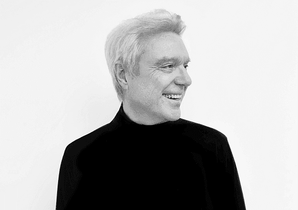 David Byrne wydał "She Explains Things To Me"