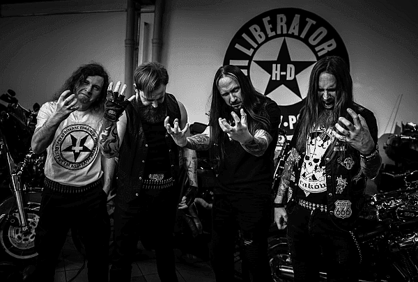 Corruption wyda mini-album "Road Kill"