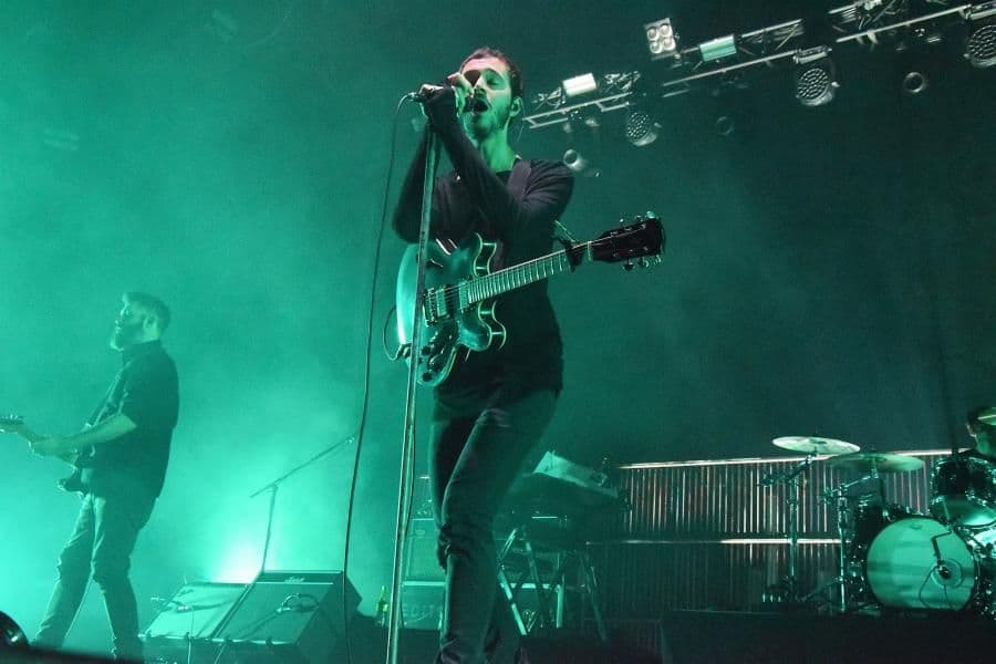 Editors przyprawiają o atak serca