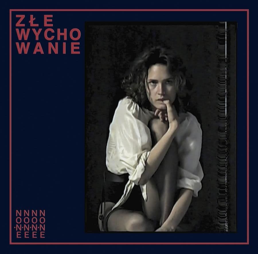 Noże prezentują "Złe Wychowanie"